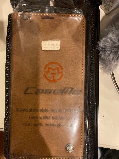 Tôi muốn đổi lại vì bao da rộng quá.