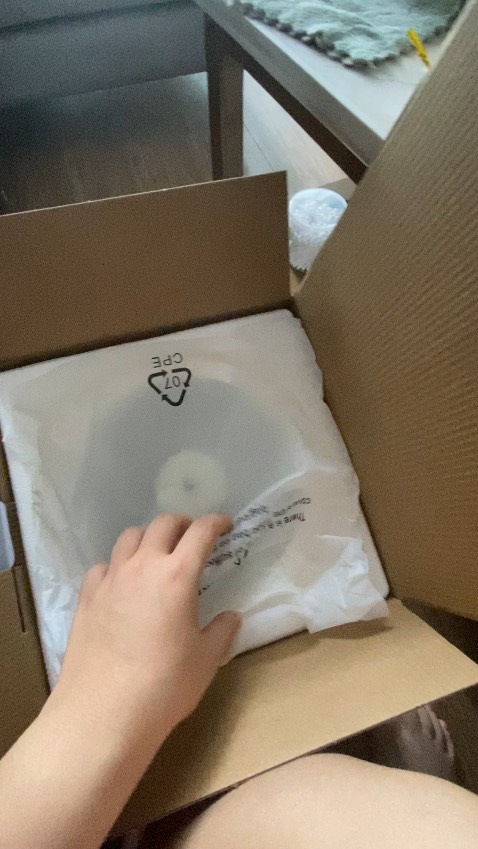 Mình thấy nồi dùng khá ok nhé, cho nước đầy vào đun thì tầm 10p là sôi. Tuy nhiên là phần nồi với đáy nồi không tách rời được nên lúc rửa phải cẩn thận không nước rớt vào chỗ dây diện.