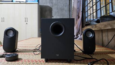 Âm thanh thì oke có cái mấy góc loa trầm hơi bị cấn 🫠 hơi buồn