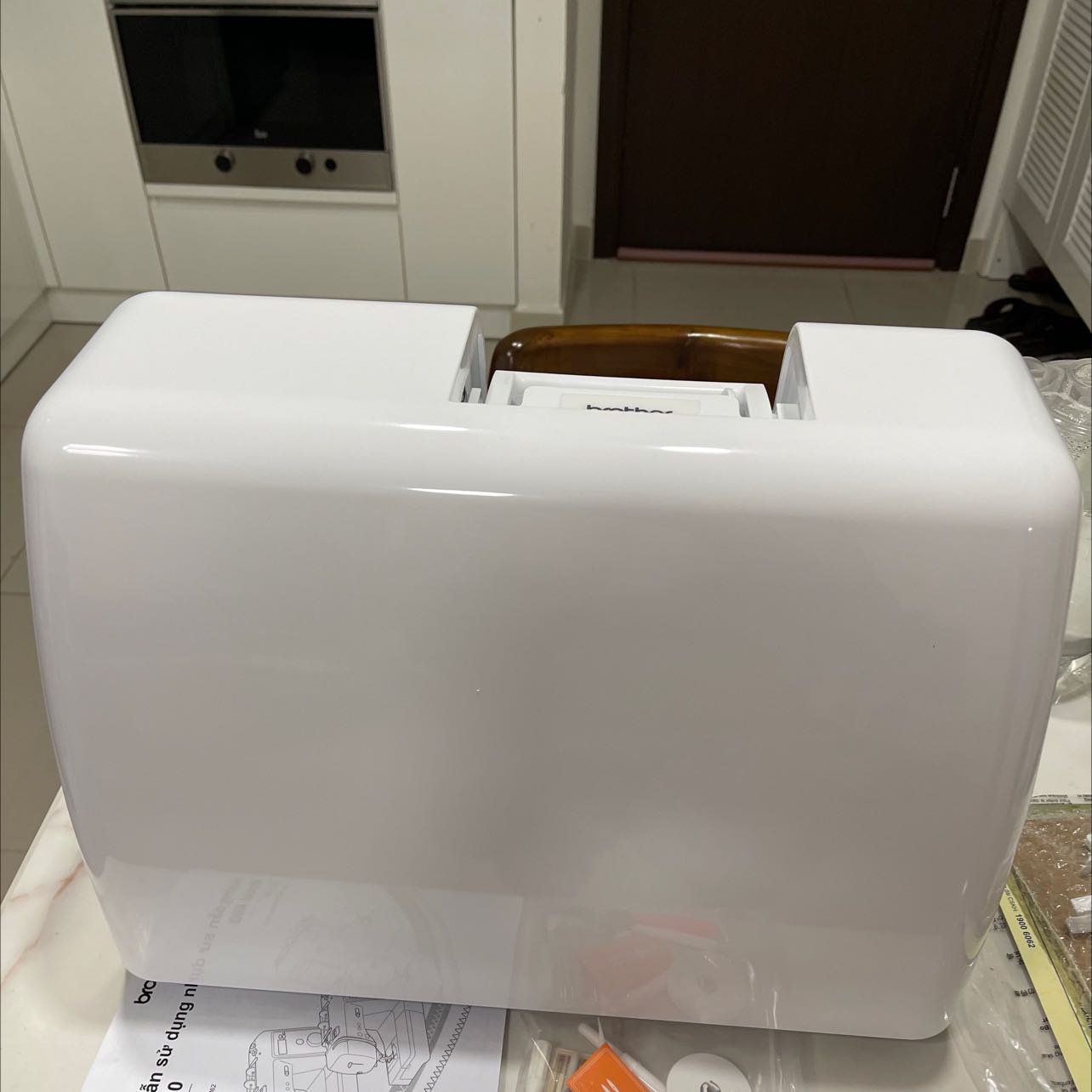 Mới nhận sản phẩm, chưa vận hành nên chưa biết. Đóng gói đẹp.
Đang kiểm tra với shop xem có túi đựng máy ko.