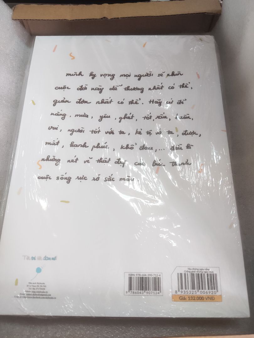 sách đệp, đóng gói bao bì chắc chắn cẩn thận, sách ko bị nhăn nhó hay gãy gáy sách, giao hàng cũng nhanh lun, sách cute quéee chờii:>>