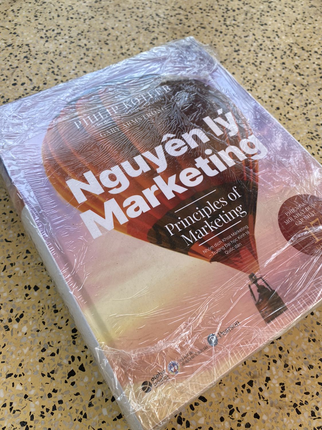 Sách nguyên seal đóng gói cẩn thận, đúng với sản phẩm giới thiệu. Cảm ơn Shop