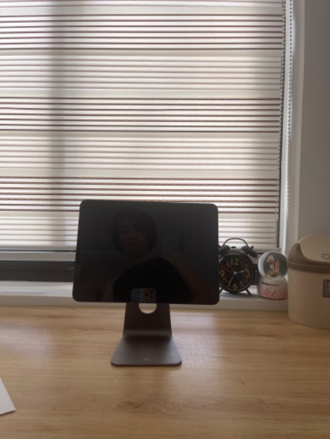 Đẹp, đúng như miêu tả
Mua lúc sale nên cũng rẻ
Shop giao hàng nhanh