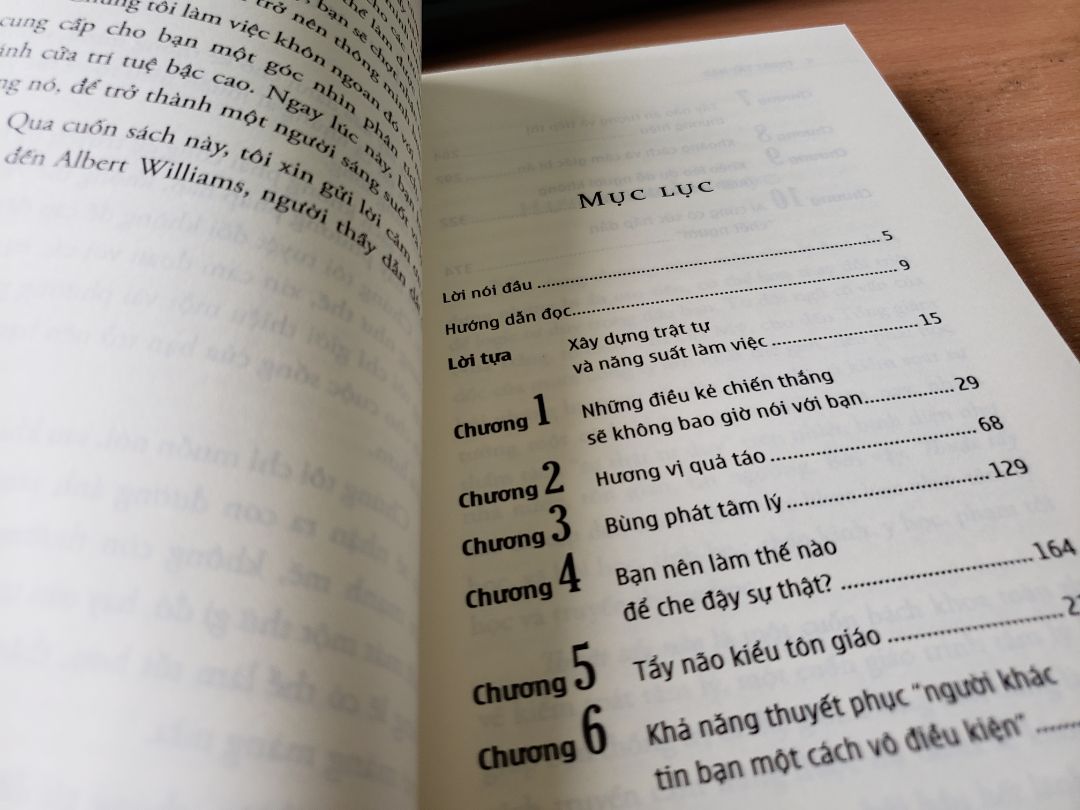 sách real 100%, có tem chống hàng giả, giao hàng nhanh, nhà bán hàng còn bọc chống sốc nữa, nội dung thì chưa đọc