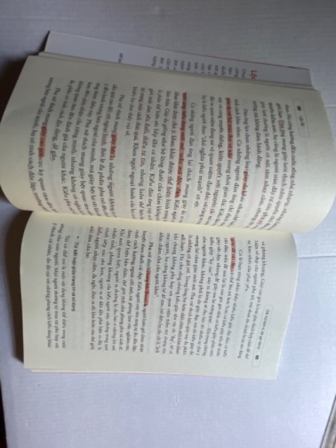 Cuốn sách khá hay, giải mã được các hành vi tâm lý cơ bản của mọi người, khá chuẩn, nên mua đọc.