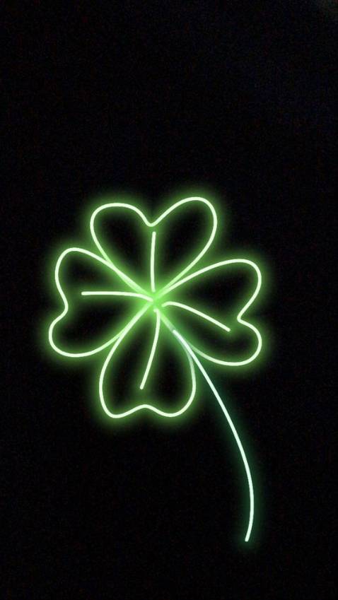 Đừng ăn chơi khi “Cha Mẹ” còn cực khổ, đừng đua đòi khi “Cha Mẹ” còn đổ mồ hôi..