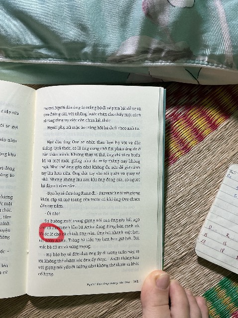 Bìa sách đẹp, giấy láng mịn rất thích, nội dung hay - cảm động - tình thương và những điều tốt đẹp. Bị lỗi chính tả.