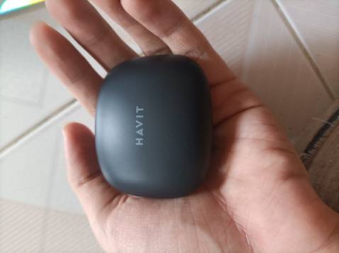 Sản phẩm ok giao rấttt nhanh chỉ có 1 ngày là có ngay, chốt nắp hộp hog chắc chắn lắm nên mn xài cẩn thận chút. hàng mới nguyên seal