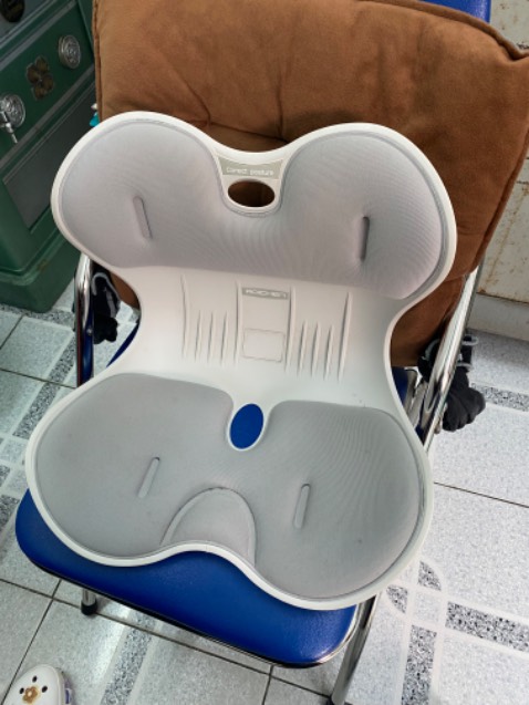 Ngồi rất đỡ đauu lưng...