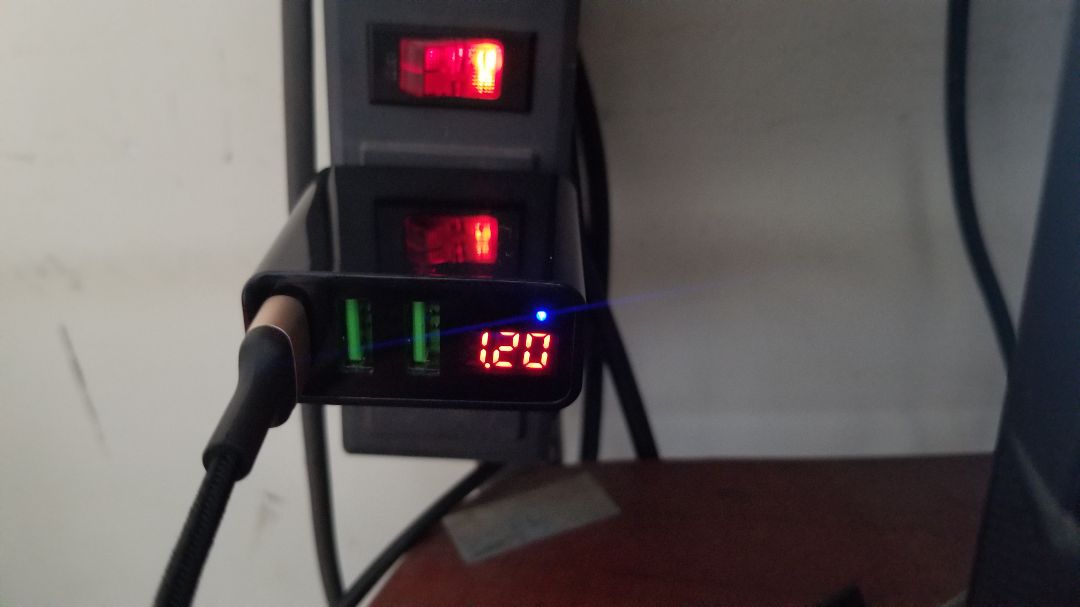 Sản phẩm ok, fullbox và nguyên seal, tiki đóng gói tốt nên hộp sản phẩm không bị cấn/móp.
đã sử dụng và hiện tại đang đạt tốc độ sạc nhanh & không quá nhiệt.