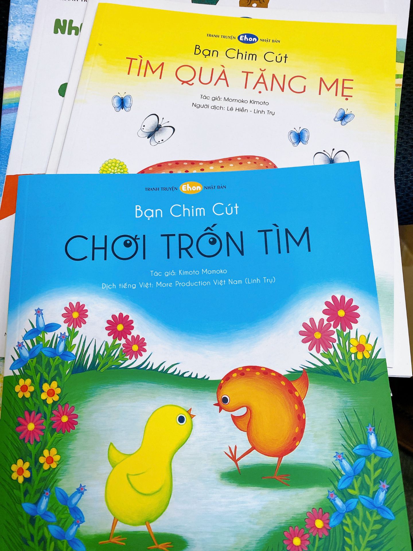 bộ sách đáng yêu, nhẹ nhàng và rất ngây thơ. sách dày dặn, nội dung và minh họa đều yêu. con rất hợp tác với ba mẹ