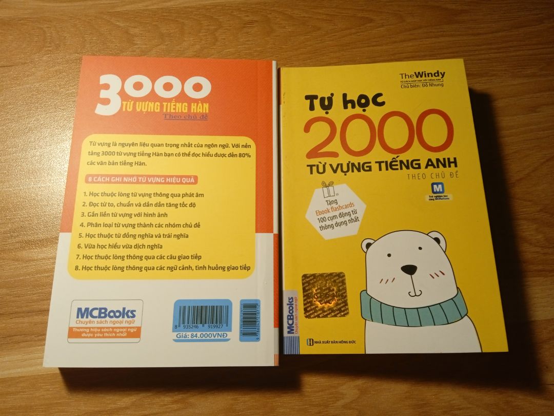 Sp đẹp, bé bé xinh xinh cầm vừa tay có thể mang đi mọi nơi để học tập rất tiện. Giao hàng nhanh bất ngờ, mn nên mua nhé!