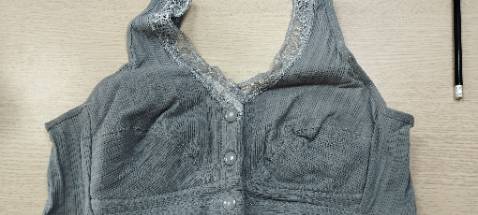 Kiểu dáng đẹp, chất liệu có giãn