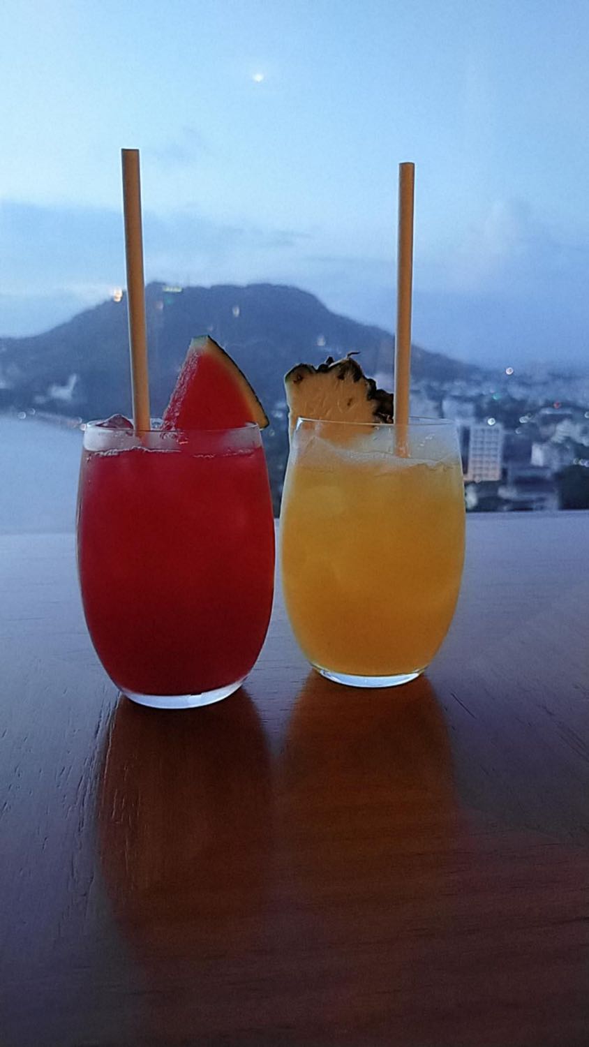 Không chụp hình but sách tốt , bé nhà mình thích ôm cả lúc đi ngủ