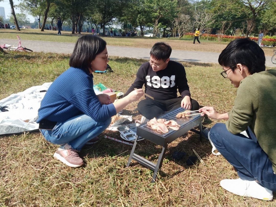 Đặt hàng sát tết mà giao hàng rất nhanh, bếp chắc chắn, hoàn thiện cao