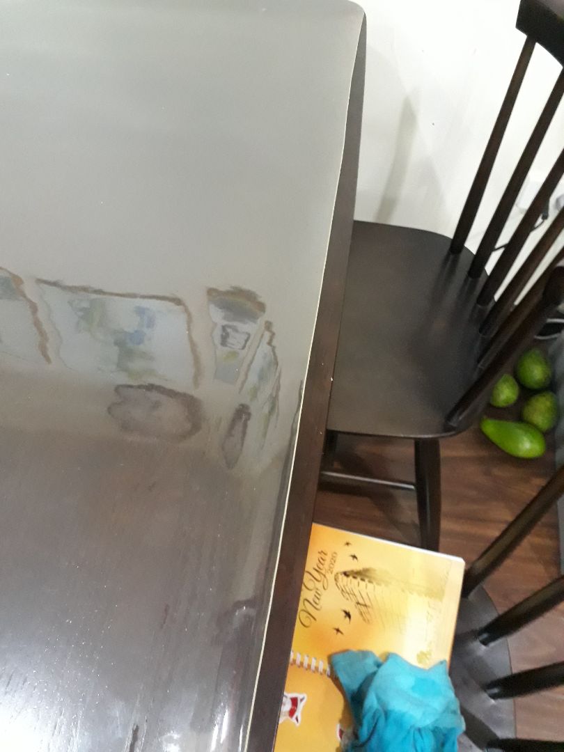 tôi muốn trả lại hàng, mua về bỏ ra xem thì cắt viền nham nhở, cẩu thả quá