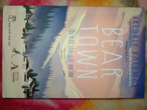 Sách hay, nội dung khá cuốn
Khi sách về nguyên vẹn không hư hỏng gì
Nhưng khi đọc thì có sai lỗi chính tả =))
Tuy chỉ có 1 từ nhưng cũng khiến người đọc không hài lòng cho lắm
Mong sớm khắc phục để có trải nghiệm tốt nhất cho người đọc.