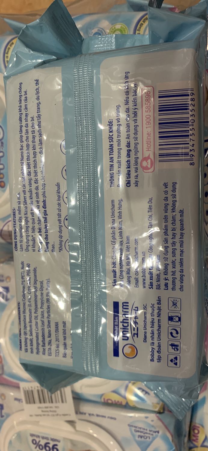 Giao hàng chính hãng. Đóng gói cẩn thận và siêu nhanh,lại có mã giá nên siêu hời.