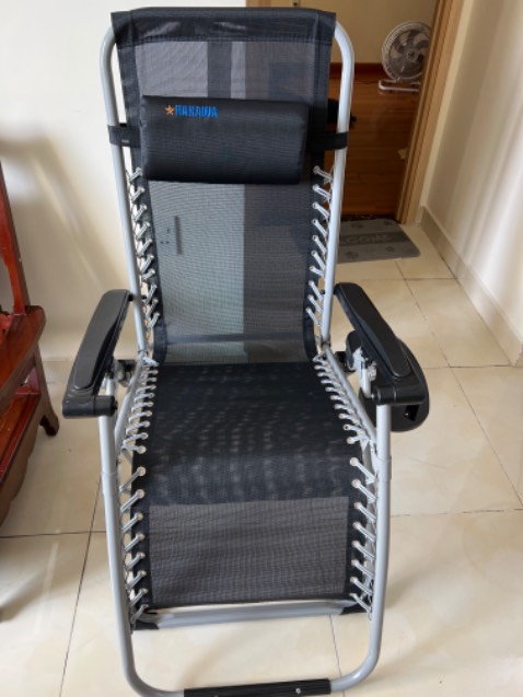Ghế chắc chắn, đẹp và ngồi rất thoải mái Ghế chắc chắn, đẹp và ngồi rất thoải mái