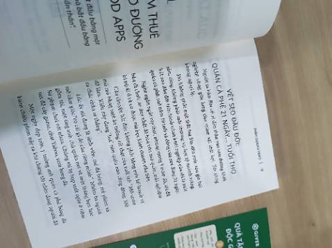 Sách giao nhanh, đóng gói kỹ càng.
Chất lượng giấy và màu in đẹp. Chủ đề sách hay và thực tế, phù hợp cho các bạn có ý định kinh doanh food app mà chưa biết bắt đầu từ đâu.