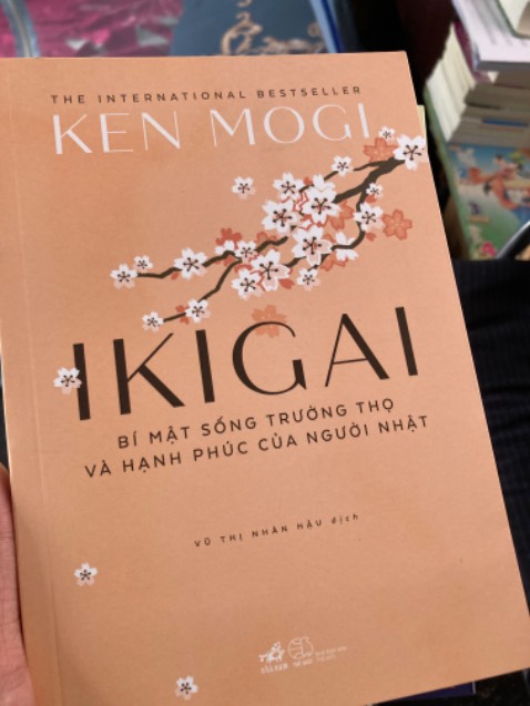 Tiki giao hàng rất nhanh. Đặt ở tỉnh nhưng chỉ 1 ngày là nhận được hàng. Nhận đủ sách, sách mới. Cảm ơn Tiki!!!!