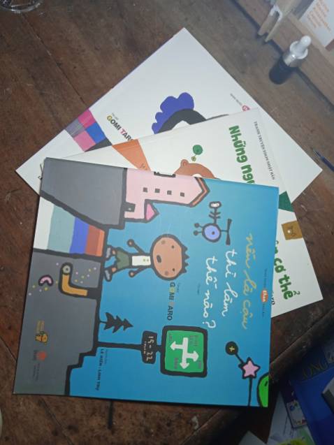 Sách đẹp nên muaaa nhaa shop giao hàng nhanhh