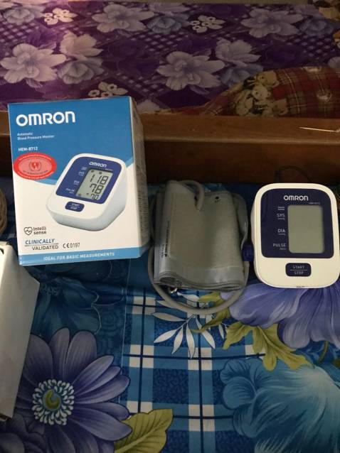 Giao hàng nhanh, shop gói hàng cẩn thận. Máy đo huyết áp Sử dụng đo huyết áp hàng ngay dễ dàng tiện lợi, thương hiệu uy tín,  nên mua