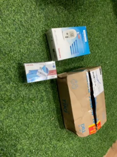 Mới nhận được sản phẩm lúc sáng 16/11/22 shop đóng gói cẩn thận. Nhận được hàng quá tốt như mong đợi, mua 1 hộp shop tặng 50 kim chích, hàng chính hãng, mấy thử và tặng 25 que rất OK. Tôi đánh giá 5 sao và hẹn mua lại que và kim ủng hộ shop tiếp, cảm ơn shop nhiều lắm