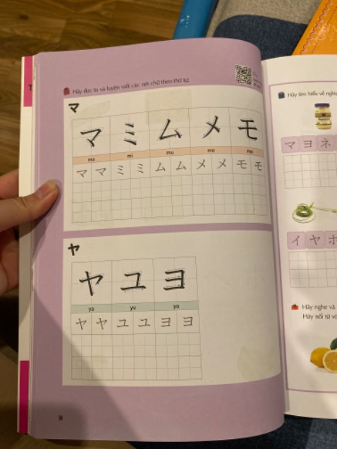Sách của ng Hàn và đc dịch lại. Về phần nhìn thì trông bắt mắt, mình đang thử dùng kbiet có thật sự hiệu quả k.