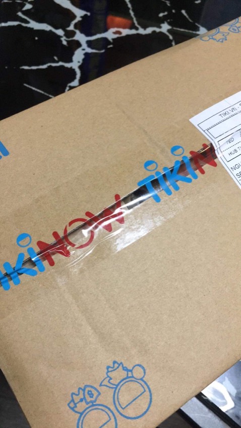 Cuốn sách phù hợp cho người nhạy cảm, rất hay và nhiều cái cần phải học... Tiki giao hàng nhanh, sách nhỏ gọn nhưng hay ho.