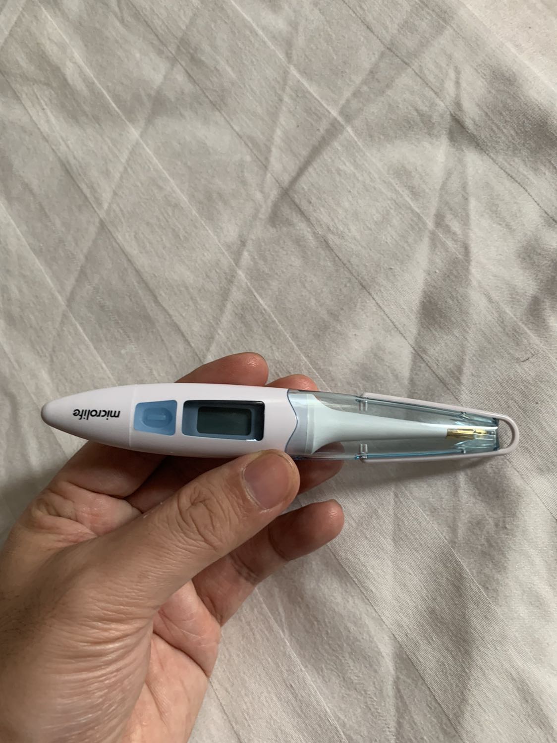 Hàng giá hơi cao so với một số nhà bán khác. Ưng ý vì đúng hàng thật. Chính hãng. Vẫn cho 5 sao. Hàng giá hơi cao so với một số nhà bán khác. Ưng ý vì đúng hàng thật. Chính hãng. Vẫn cho 5 sao.