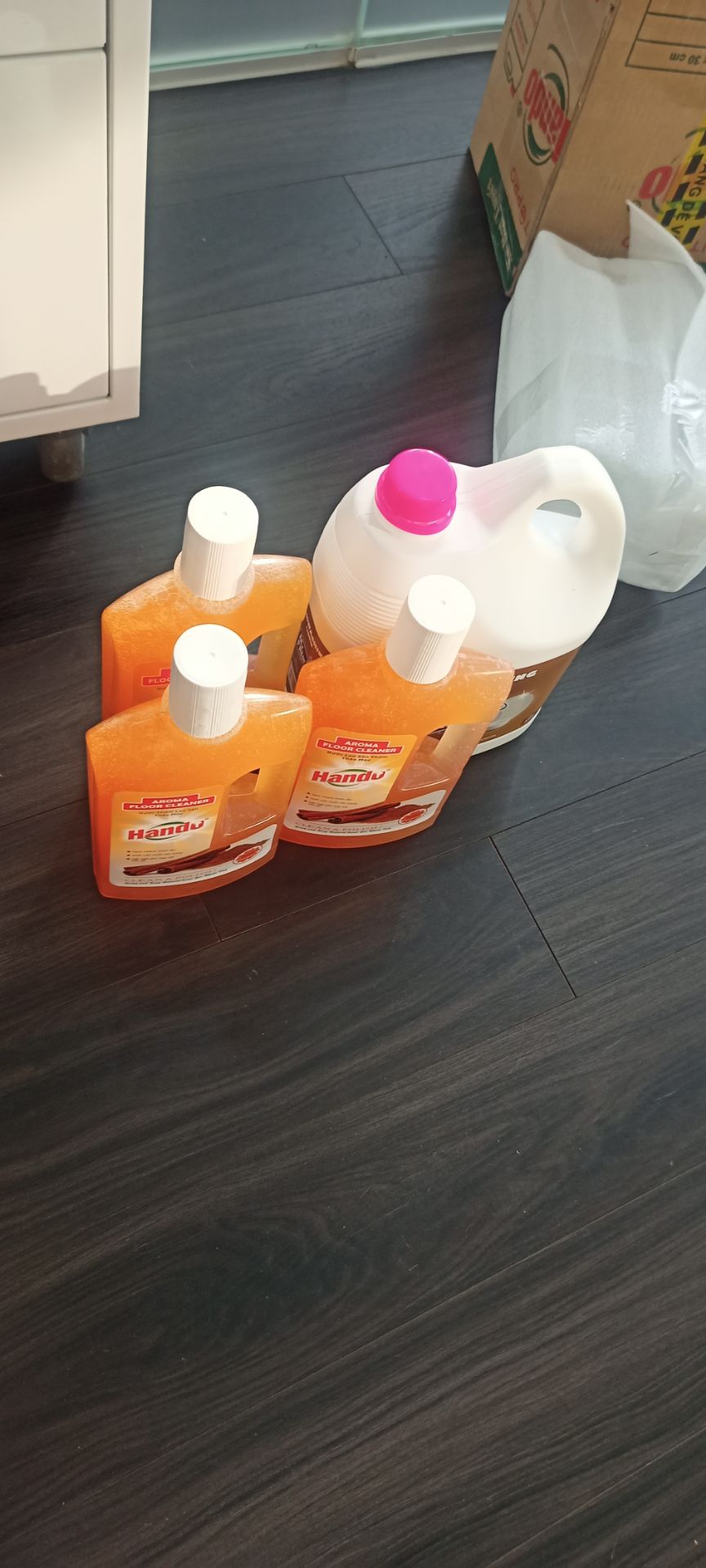 cảm ơn shop giao hàng nhanh, nước rửa chén rất tốt , mùi hương quế dễ chịu , sẽ tiếp tục ủng hộ shop dài dài...