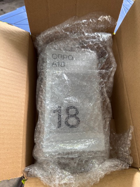 Sản phẩm nguyên seal, săn được giá tốt. Điện thoại đẹp, phù hợp nhu cầu.