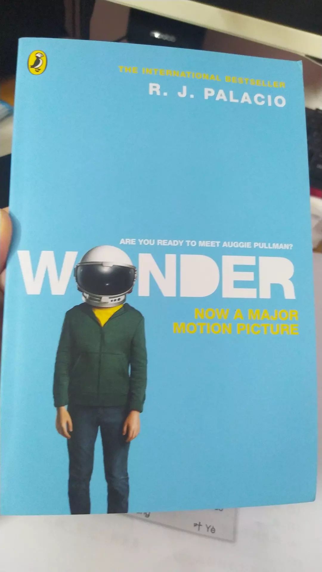 Sách đẹp, bọc cẩn thận tuy nhiên hơi bẩn. Tương đối hài lòng!