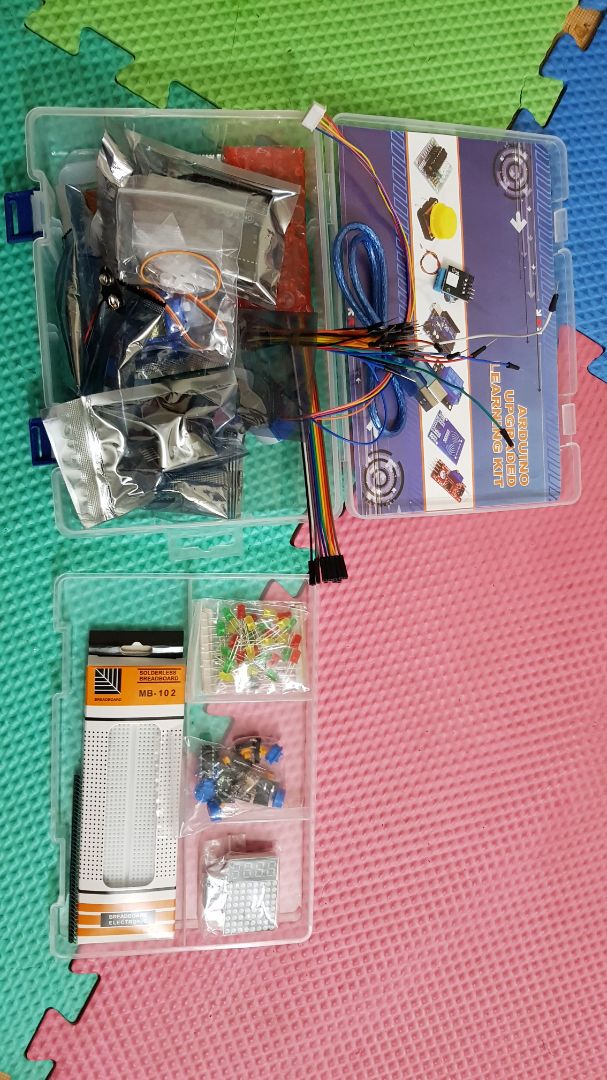 hàng mới, đủ bộ luôn