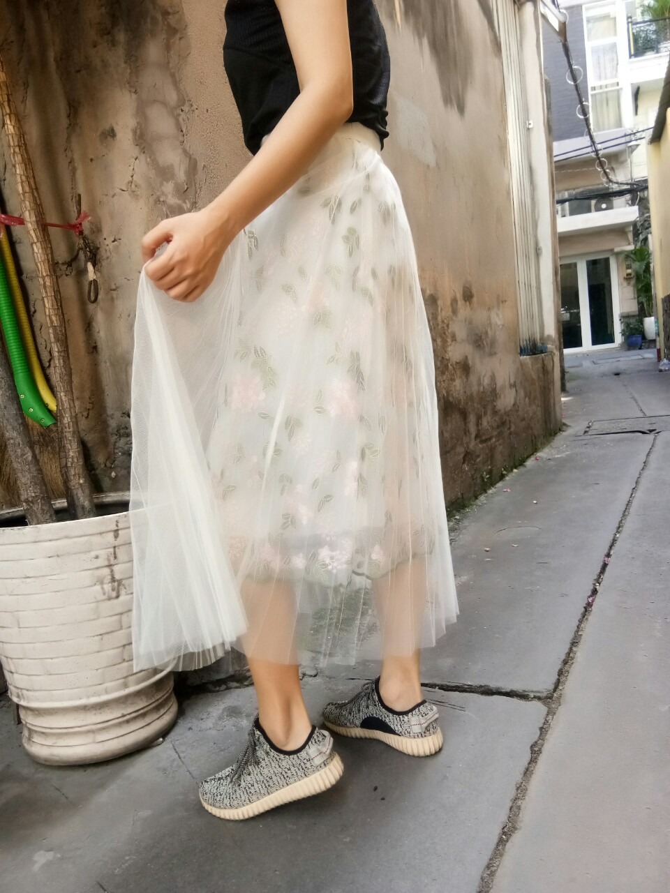 Muốn tìm cho mình những khoảnh khắc bình yên
Muốn tìm cho mình những dịu êm bất chợt
… mà giữa bộn bề tưởng chừng đã bỏ quên…