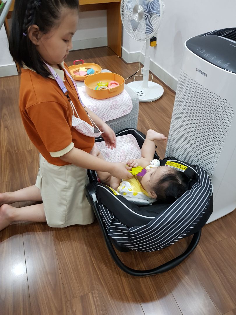 ghế chắc chắn, giống mô tả và hài lòng với sp ghế chắc chắn, giống mô tả và hài lòng với sp