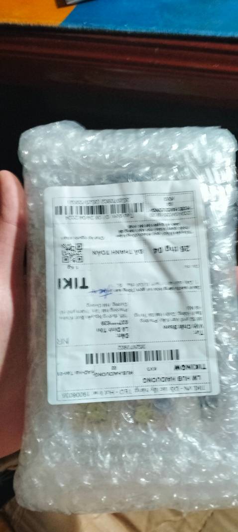 Nhìn chung ổn. Chưa *** dòng. Không có hộp đựng - chỉ có cái khay đựng kèm giấy.