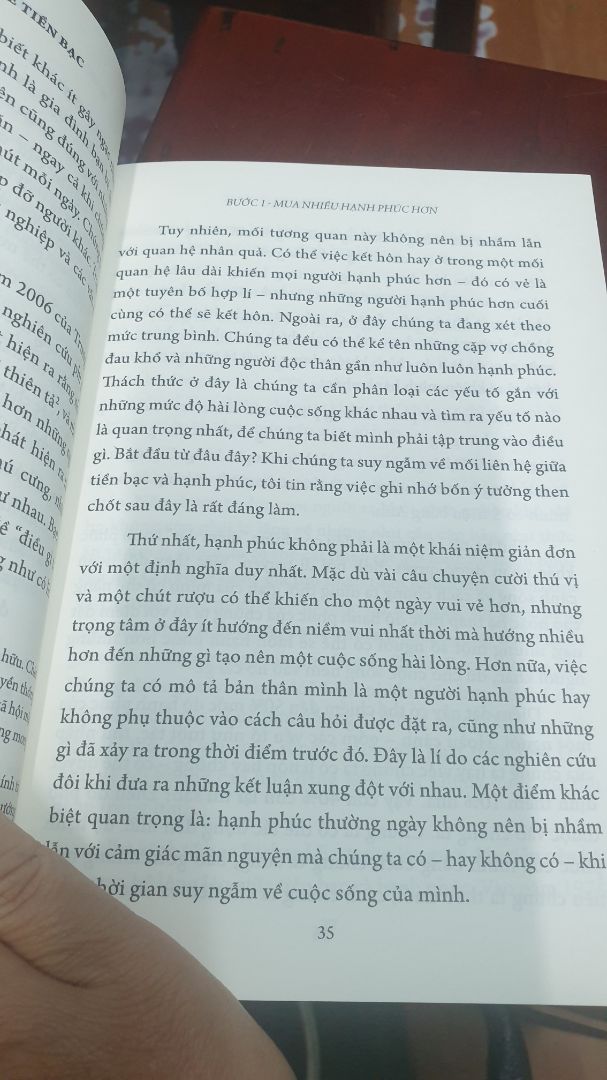 sách giấy tốt,đẹp,chữ rõ ràng nhưng nội dung trừu tượng khó hiểu.mình ko thik nó lắm