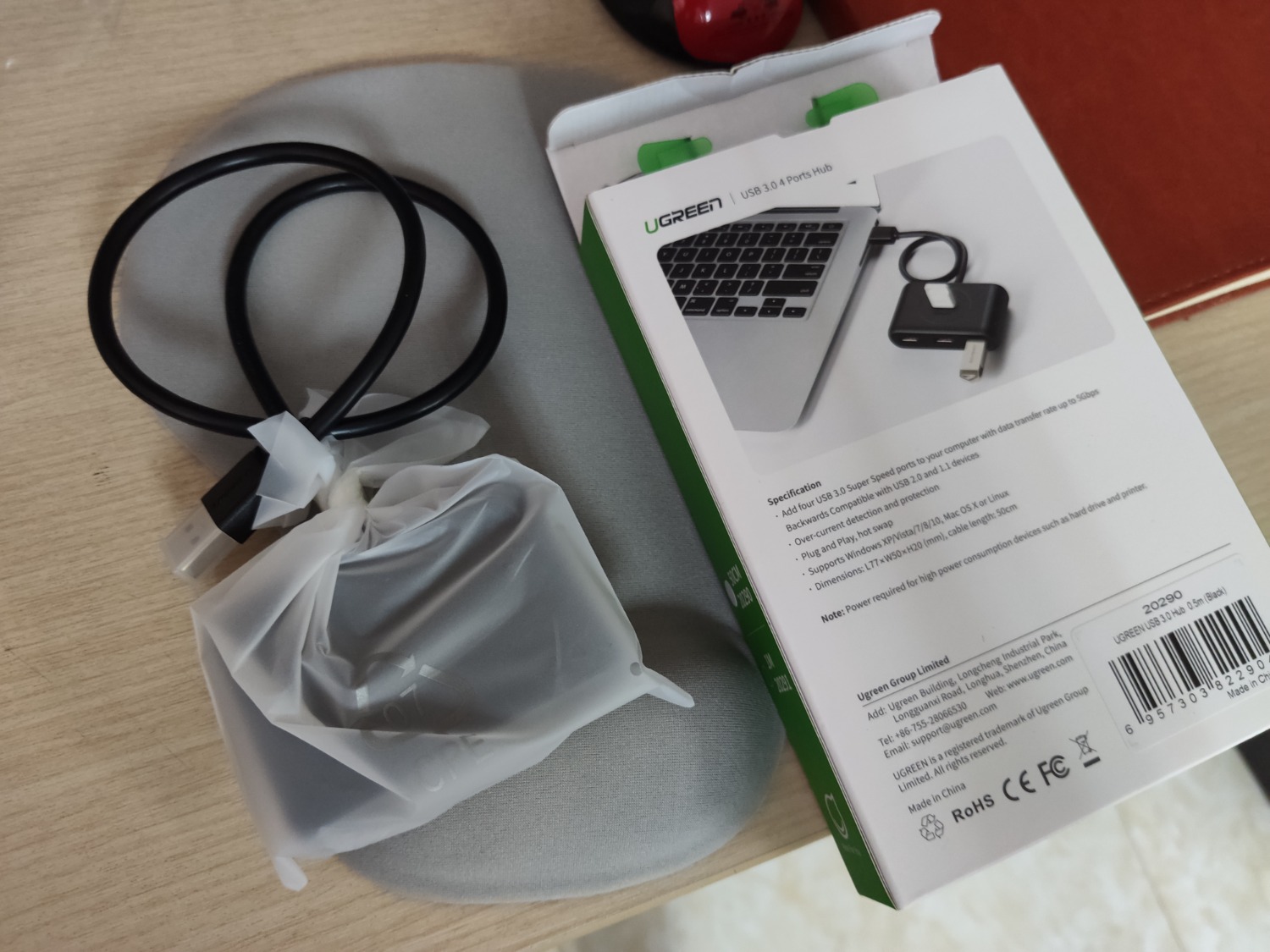 Sản phẩm đóng gói đẹp, chất lượng hoàn thiện tốt, hoàn hảo cho việc mở rộng các cổng USB trên Laptop.
Tôi kết nối 
1 x USB của máy in
1 x USB bàn phím
1 x USB chuột
1 x USB dây sạc điện thoại
tất cả đều hoạt động tốt