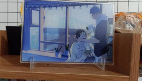 Siêu hay, siêu đẹp luôn á trời ơi. Bị lem keo dán ra bìa xíu nhma cạo đc nên không sao ( đầu cưa tưởng bị df chứ😂). Giao hàng siêu nhanh luôn t6 đặt mà chiều t7 đã nhận đc rùi, bất ngờ luôn á