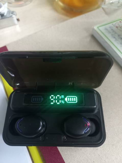 Lúc mua về xài thử thì oke rồi mà qua tới tháng sau cái tai nghe bên trái ko nghe được, kết nối cx khó phải tốn cả nửa tiếng đồng hồ mới xong.Đợt đầu mua cái F9 thấy uke xài ko bị gì mà anh làm mất nên giờ mua lại cái F9 pro mà xài chưa được bao nhiêu lại hư khá thất vọng so với cái cũ 😔😔