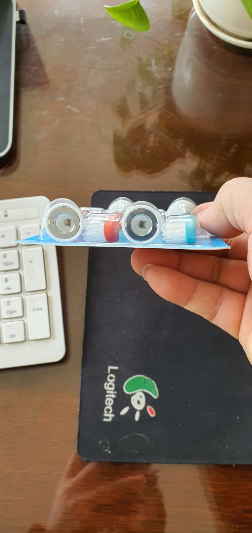 Bộ gồm 4 đầu HX-6034 cho trẻ em lắp máy Philips. 2 Bé nhà mình thấy thích luôn. Cũng không ngờ bộ đầu lại đẹp vậy, chắc chắn, 2 màu xanh đỏ bắt mắt. Lắp máy Philips chuẩn luôn. Nhà bán uy tín, rất ưng Bộ gồm 4 đầu HX-6034 cho trẻ em lắp máy Philips. 2 Bé nhà mình thấy thích luôn. Cũng không ngờ bộ đầu lại đẹp vậy, chắc chắn, 2 màu xanh đỏ bắt mắt. Lắp máy Philips chuẩn luôn. Nhà bán uy tín, rất ưng