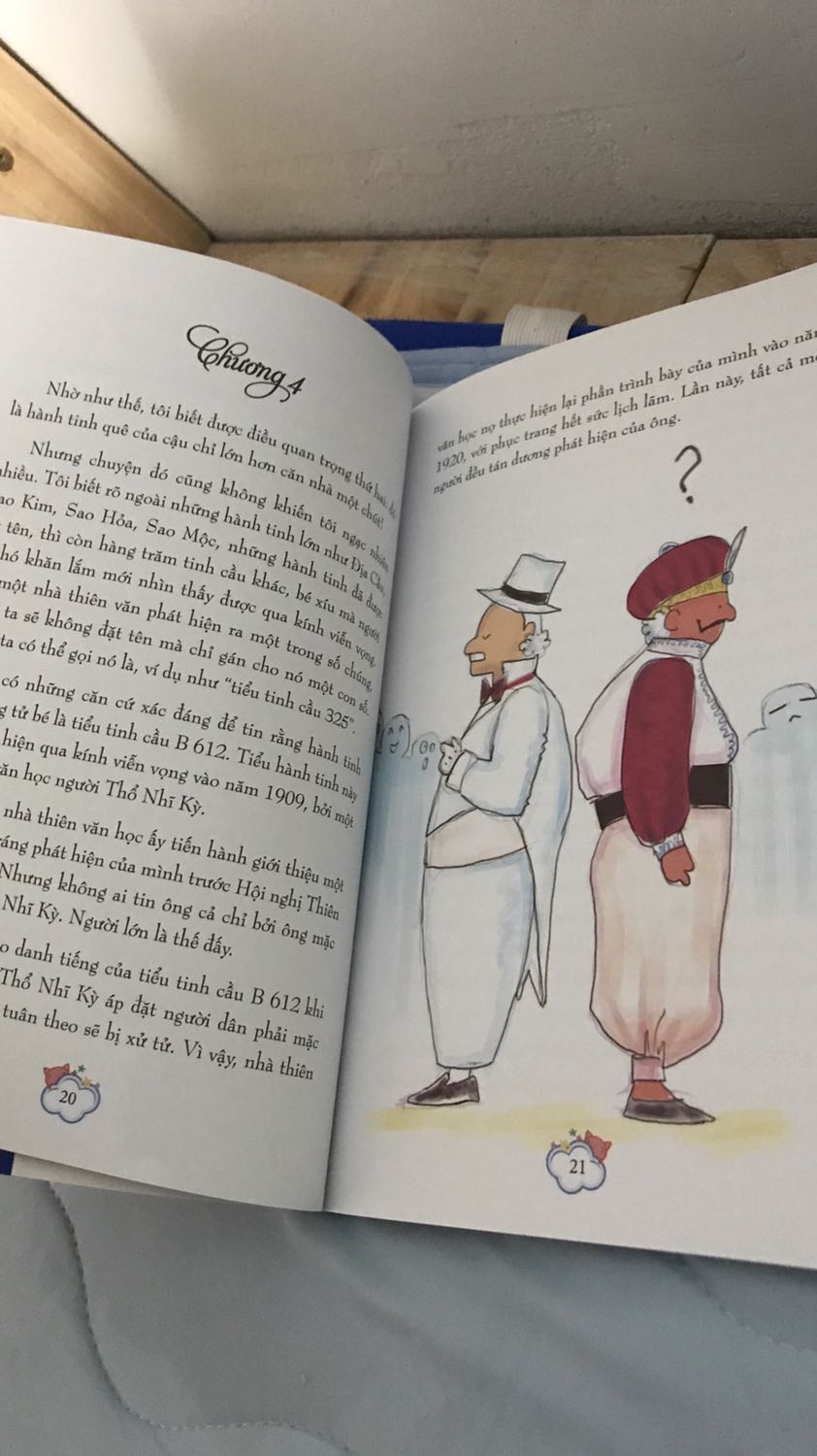 Sách in rõ nét,chữ dễ đọc,hình minh hoạ có màu sinh động,dễ thương,bé nhà mình rất thích!