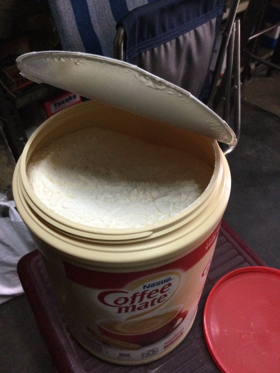 Đây là (BỘT KEM PHA CÀ PHÊ )chứ kg phải là bột cà phê hòa tan như quảng cáo nha 
Nhà bán đã đăng thông tin sai sự thật, *** dối khách hàng,cảm thấy rất là thất vọng