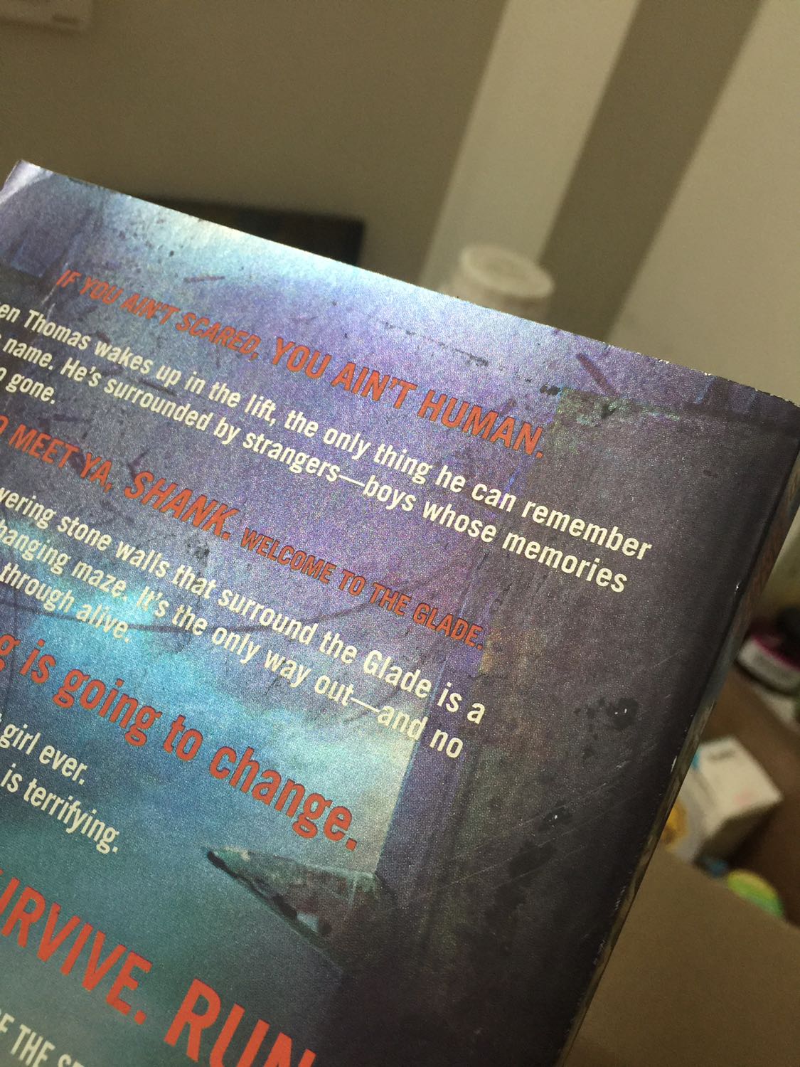 Sách rất cũ và bẩn luôn, ko có tí tính thẩm mĩ nào. Quá thất vọng. Mik có gửi email đổi trả hàng rồi nhg mà chưa thấy có phản hồi