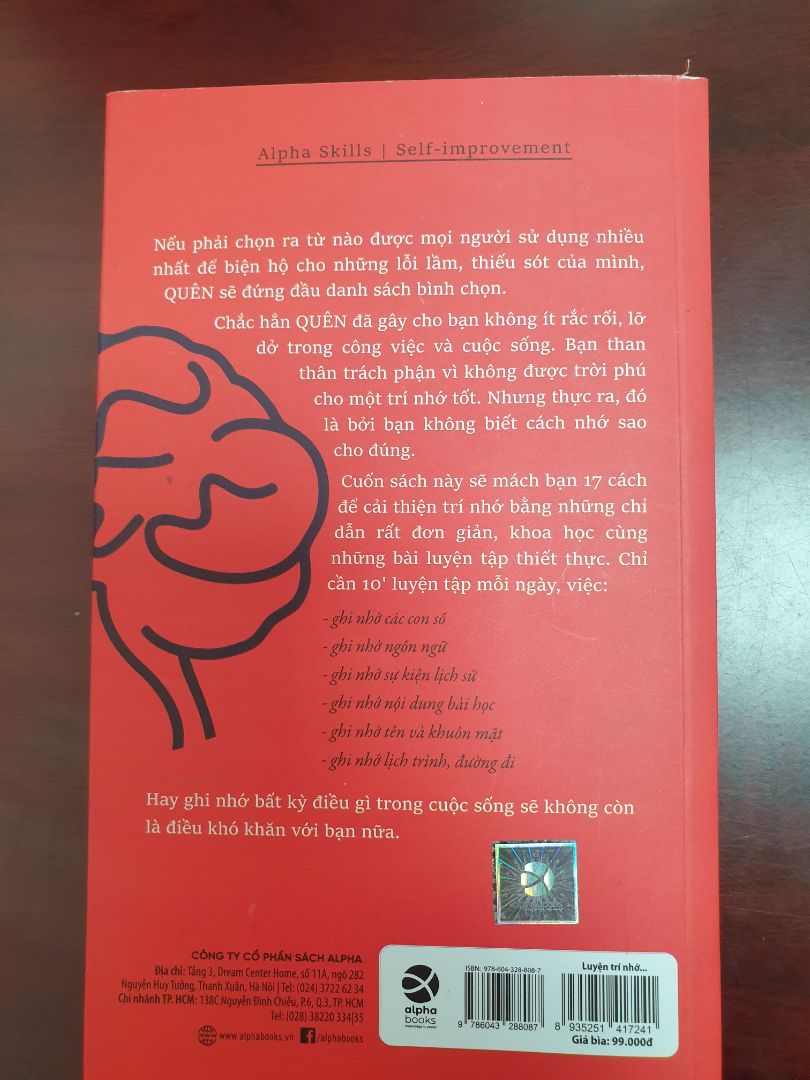 Sách viết đơn giản, dễ hiểu, tổng hợp nhiều kiến thức tham khảo từ các tài liệu khác nhau, tuy nhiên có vẻ hơi ít số liệu minh chứng, nếu đọc nhiều sách về cải thiện trí nhớ thì thấy một số đoạn viết đọc thấy rất quen. Chắc nhóm tác giả tham khảo nhiều sách. Sách đưa ra các phương pháp để tăng khả năng nhớ của mọi người (có phương pháp hữu ích nhưng cũng có phương pháp thấy nửa vời, hời hợt). Hơn nữa nếu theo tiêu đề thì Cải thiện trí nhớ chỉ trong 7 ngày thì thực sự là điều khó. Cần luyện tập nhiều hơn thế nữa để cảm thấy tự tin về trí nhớ của bản thân. Đánh giá 5 sao cho sách vì là sách do người Việt viết.