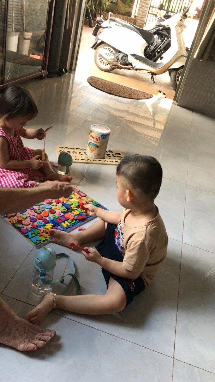 đóng gói cẩn thận, đồcchoie phát triển trí não cho bé, bé nhà mình rất thích, nên mua nha các mẹ đóng gói cẩn thận, đồcchoie phát triển trí não cho bé, bé nhà mình rất thích, nên mua nha các mẹ