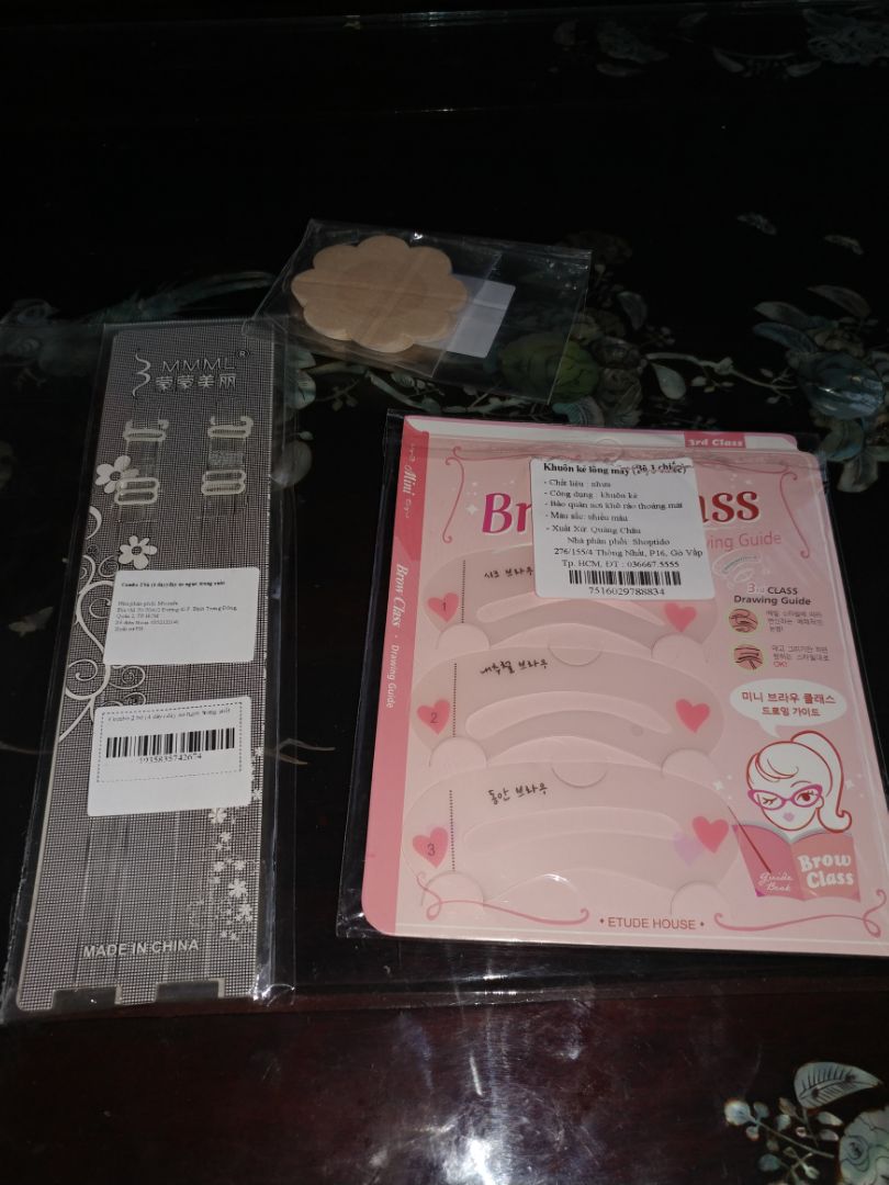 nhìn dễ thương. nhỏ nhỏ. mỏng mảnh. chưa sử dụng. hàng giao nhanh. người giao hàng thân thiện. nói chung là ổn.