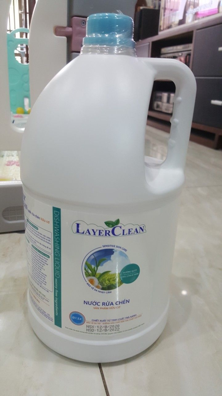 Hài lòng. dăt 1 can 5l, 1 chai 800ml dc tang 1 chai 300ml. cám ơn shop nhiêu. dóng gói cẩn thận, sachk dep